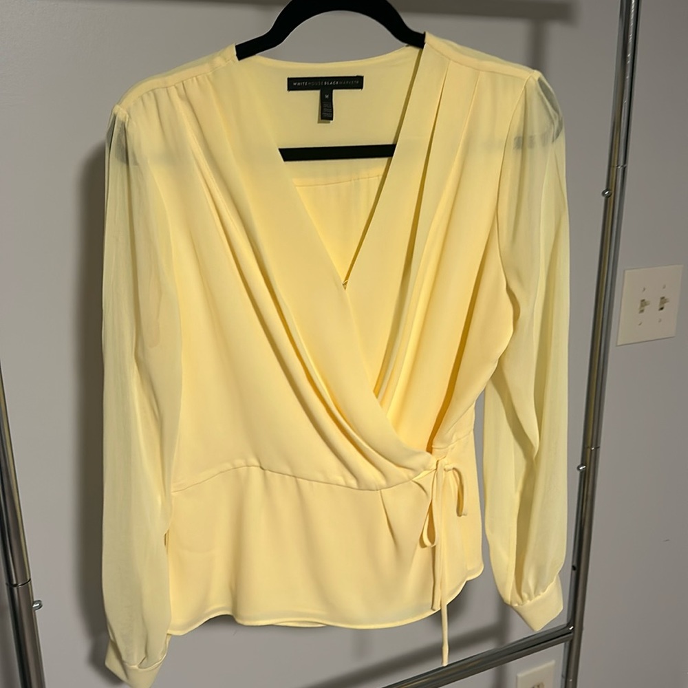White House Black Market blouse size M